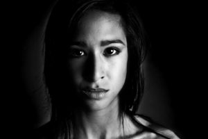 portretfoto van meisje tijdens studioshoot